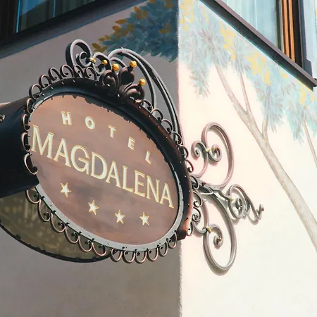 Magdalena マイヤーホーフェン